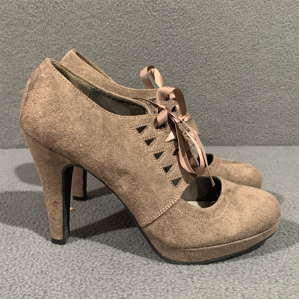 X-APPEAL Lattice Lace Up Ribbon Heel Platform Pumps Womens 8 Victorian Coquette